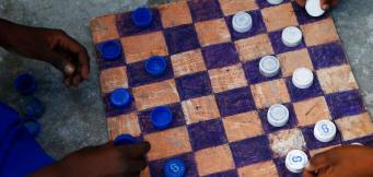 Como se juega a las damas 