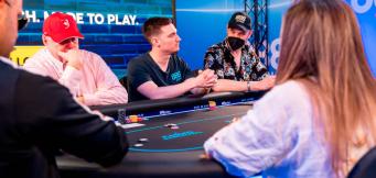 Posiciones mesa de poker